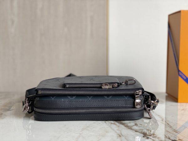 Louis Vuitton Pochette Men's Three-In-One Handbag 82803 - Image 3