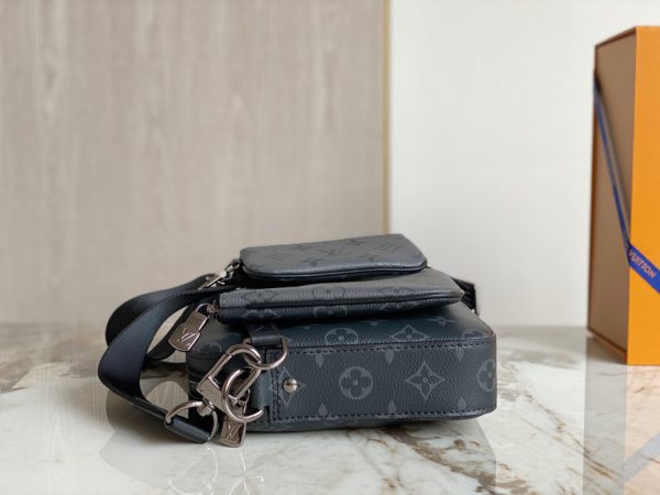 Louis Vuitton Pochette Men's Three-In-One Handbag 82803 - Image 4