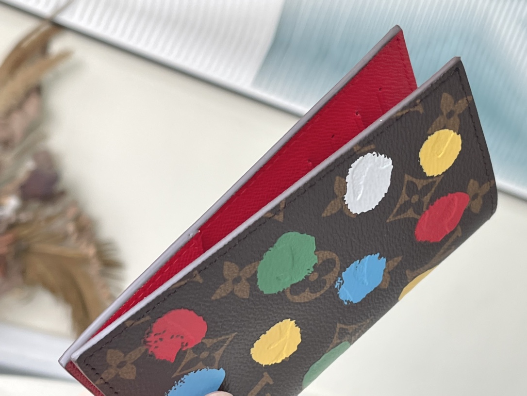 Louis Vuitton Kusama Yousheng Passport Holder 34992 - Image 9
