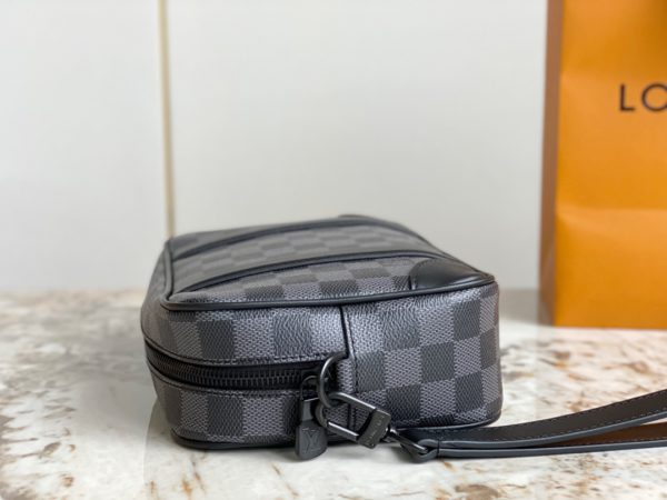 Louis Vuitton POCHETTE KASAI Clutch Bag for Men 88548 - Image 4
