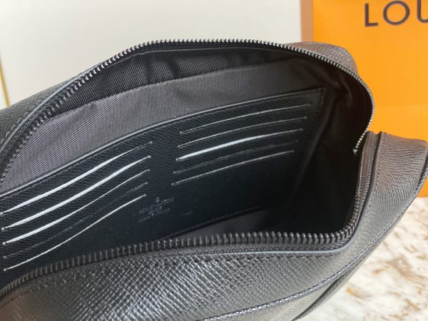 Louis Vuitton POCHETTE KASAI Clutch - Black 10538 - Image 2