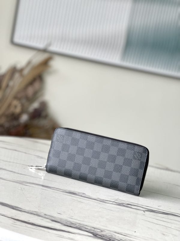 Louis Vuitton Haig Zippy Vertical Wallet 22378 - Image 5