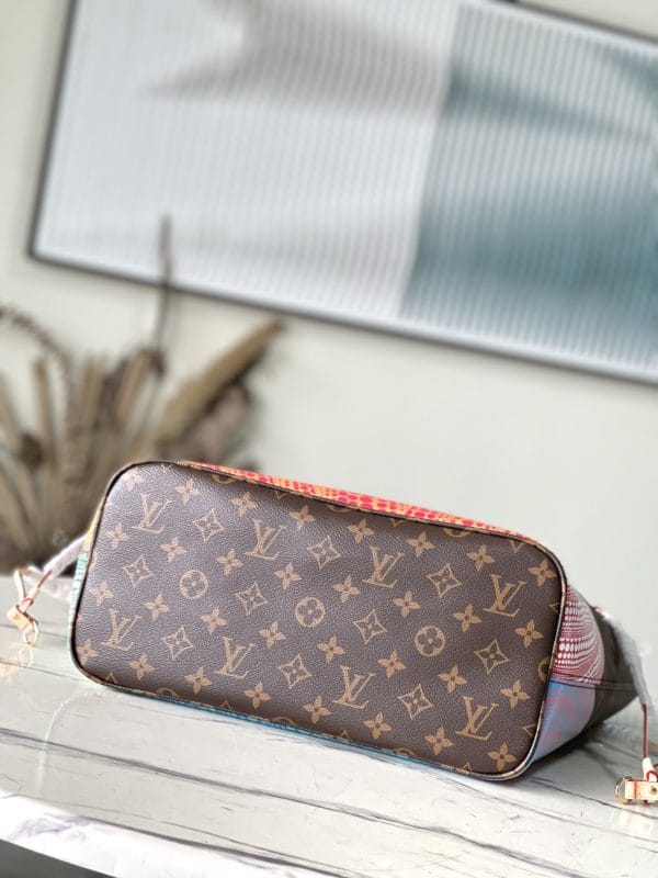 Louis Vuitton Neverfull Medium Handbag 34946 - Image 5
