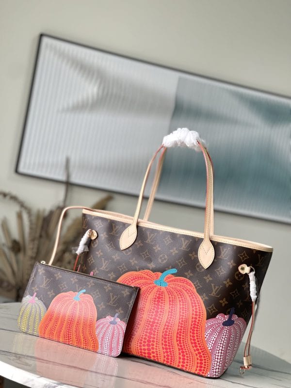 Louis Vuitton Neverfull Medium Handbag 34946