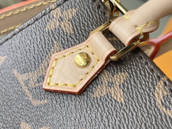 Louis Vuitton PETIT SAC PLAT Handbag 93552 - Image 4