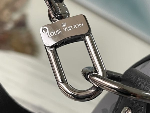 Louis Vuitton Counter Inspection Duty-Free Bag 92343 - Image 4