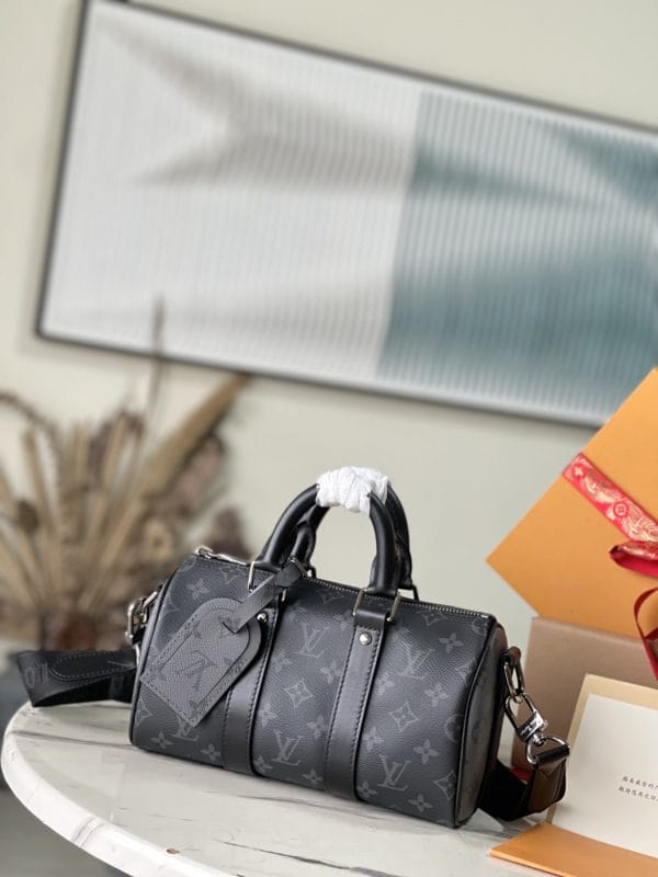 Louis Vuitton Counter Inspection Duty-Free Bag 92343 - Image 7