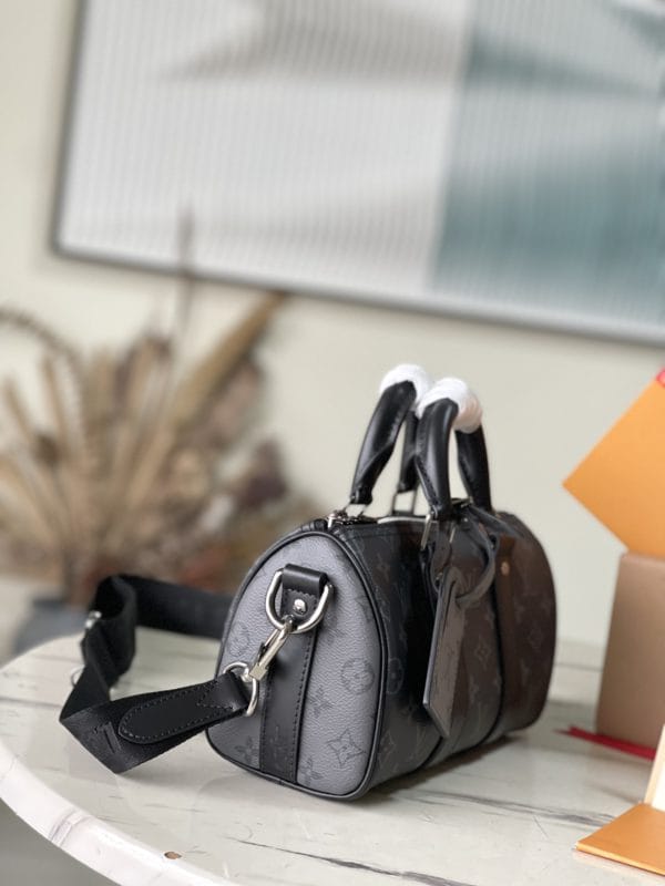 Louis Vuitton Counter Inspection Duty-Free Bag 92343 - Image 8