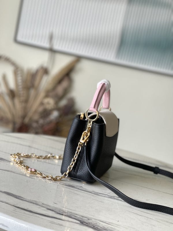 Louis Vuitton Capucines Handbag 94775 - Image 4