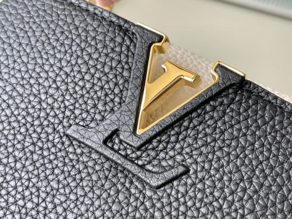 Louis Vuitton Capucines Handbag 94775 - Image 2