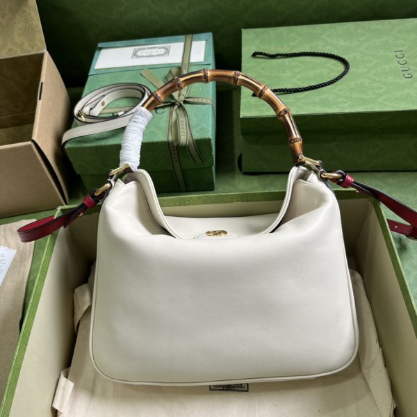 Gucci Diana Series Medium Shoulder Bag - White 85712