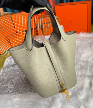 Hermes Picotin 18 Vegetable Basket Handbag - Sage Green 18199