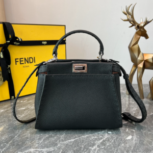 Fendi Peekaboo Handbag - Black 45181