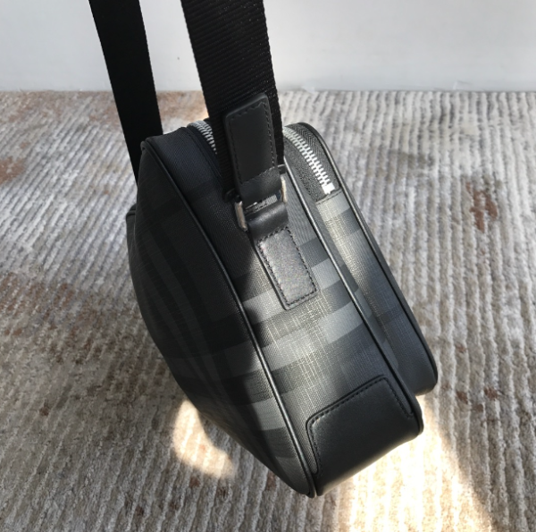 Burberry Muswell Check Messenger Bag - Black 78204 - Image 3