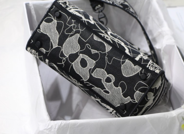 Dior Lady D-Lite Bag - White/Black 43950 - Image 3