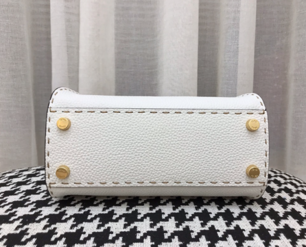 Fendi Peekaboo Handbag - White 22408 - Image 3