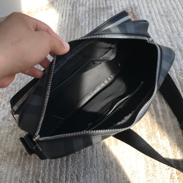 Burberry Muswell Check Messenger Bag - Black 78204 - Image 2
