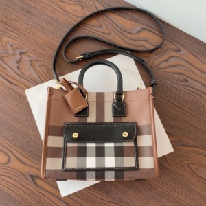 Burberry Men's Exaggerated Check Tote Bag - Brown 91484