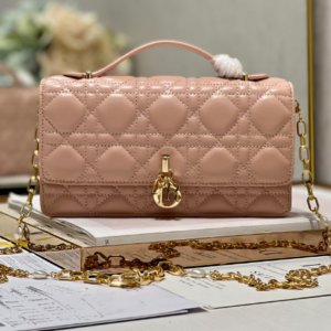 Dior Pearl Clutch - Patent Leather Pink 18628