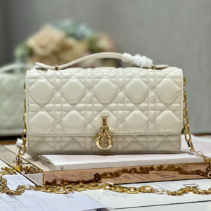 Dior Pearl Clutch - Patent Leather White 33274