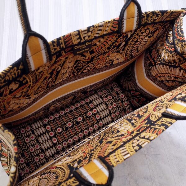 Dior Book Tote Bag In Animals Embroidered Canvas - Orange 27019 - Image 4