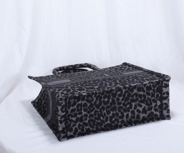 Dior Book Tote Leopard Handbag 36945 - Image 3