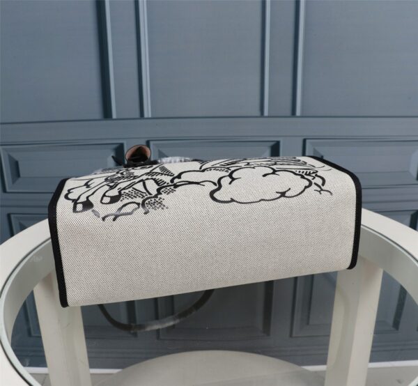 Hermes Dark Horse Inside Seam Cloth Bag - Black 68100 - Image 5