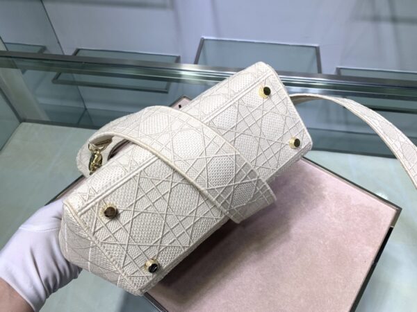 Dior Five-Grid Cannage Pattern D-Lite Handbag - White 68602 - Image 4