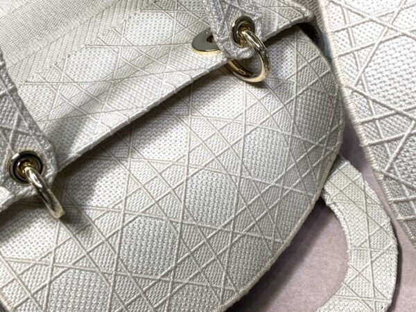 Dior Five-Grid Cannage Pattern D-Lite Handbag - White 68602 - Image 2