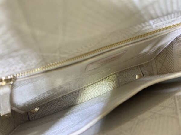 Dior Five-Grid Cannage Pattern D-Lite Handbag - White 68602 - Image 3