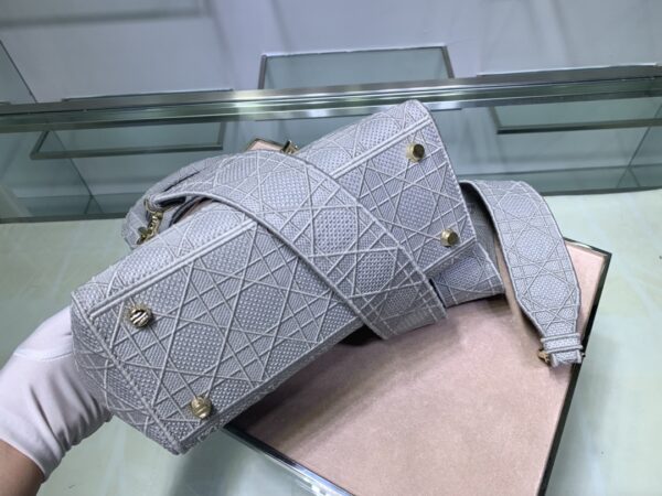 Dior Five-Grid Cannage Pattern D-Lite Handbag - Light Blue 86949 - Image 2
