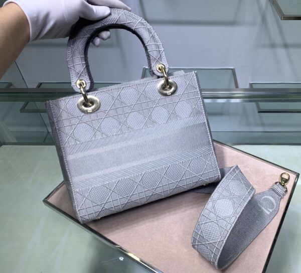 Dior Five-Grid Cannage Pattern D-Lite Handbag - Light Blue 86949 - Image 5