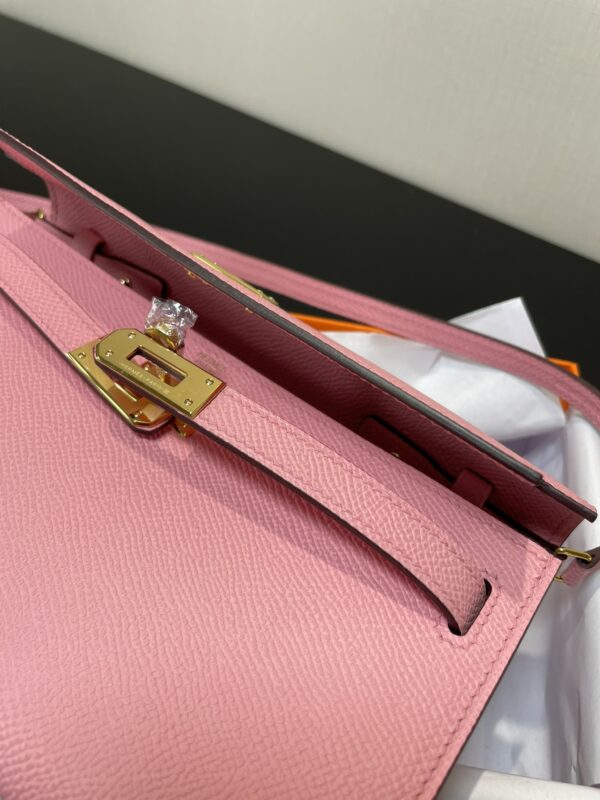 Hermes Kelly Crossbody Bag - Milkshake Powder 75976 - Image 2