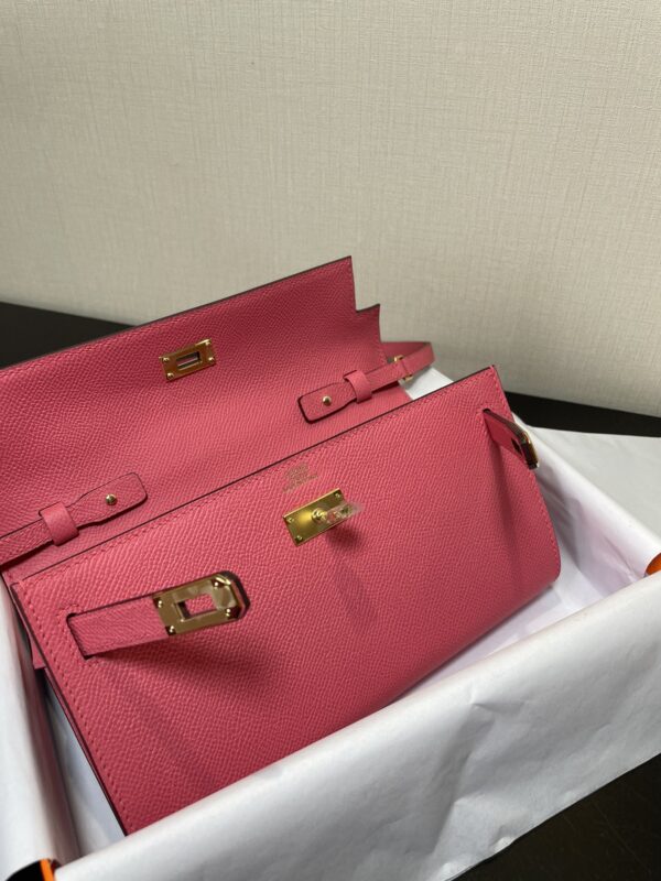 Hermes Kelly Crossbody Bag - Lipstick Powder 99149 - Image 4