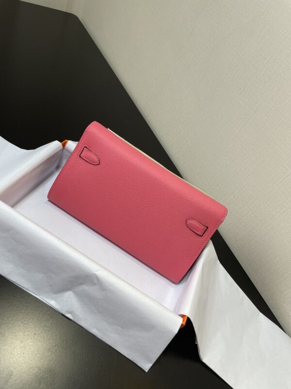 Hermes Kelly Crossbody Bag - Lipstick Powder 99149 - Image 5