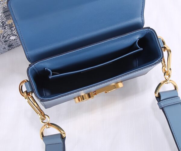 Di0r 30 Montaigne Small Gradient Color Box Bag - Blue 10559 - Image 3