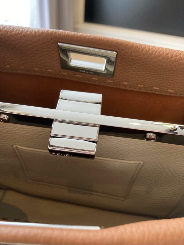 Fendi Peekaboo Handbag - Brown 97786 - Image 3