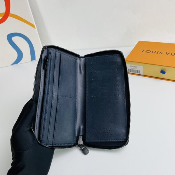 Louis Vuitton Monogram Zippy Vertical Wallet 99496 - Image 3