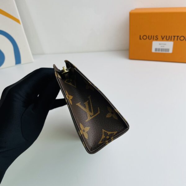 Louis Vuitton Toiletry bag Monogram Canvas Vanity Case 80167 - Image 4