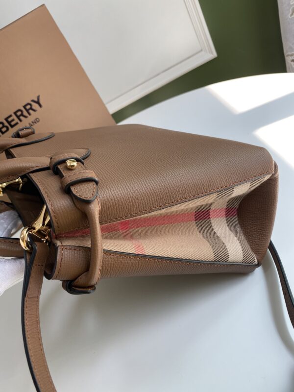 Burberry Banner Tote House Plaid Medium Handbag - Brown 88379 - Image 4