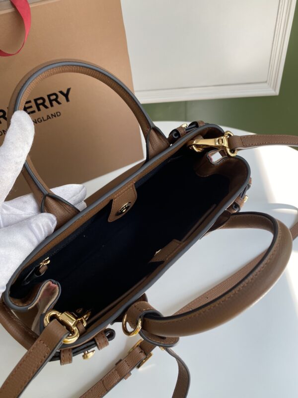 Burberry Banner Tote House Plaid Medium Handbag - Brown 88379 - Image 2