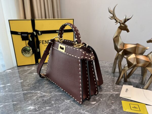 Fendi Signature Peekaboo I See U Medium Handbag - Maroon 57311 - Image 2