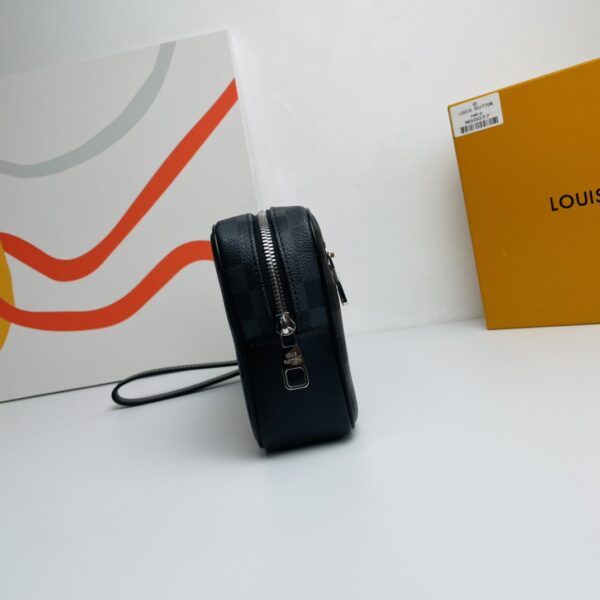 Louis Vuitton Damier Graphite Kasai Clutch - Gray 61315 - Image 4