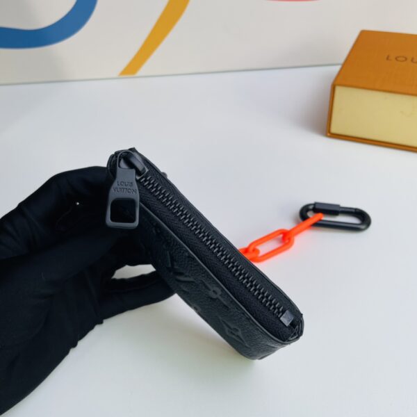 Louis Vuitton Key Case  Orange Chain - Black 28551 - Image 4