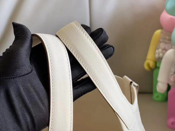 Hermes Cargo Picotin Canvas Handbag - White 89013 - Image 2