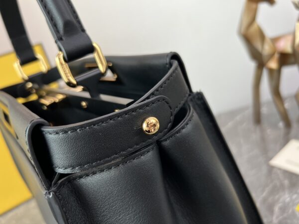 Fendi Peekaboo Handbag- Black 26689 - Image 4