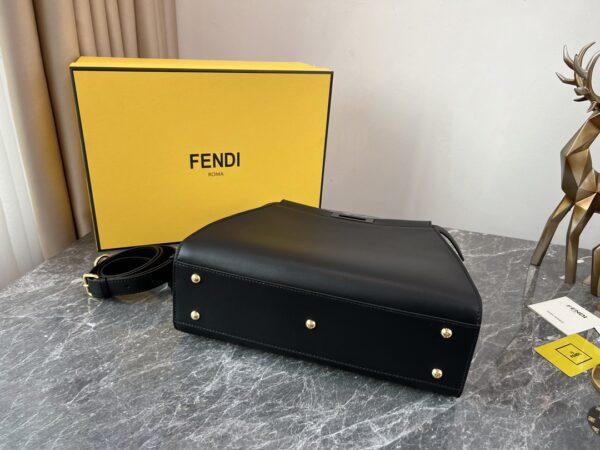 Fendi Peekaboo Handbag- Black 26689 - Image 2