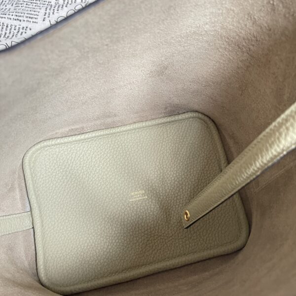 Hermes Picotin 18 Vegetable Basket Handbag - Sage Green 18199 - Image 5
