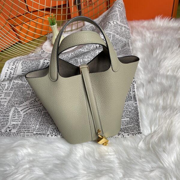 Hermes Picotin 18 Vegetable Basket Handbag - Sage Green 18199 - Image 2