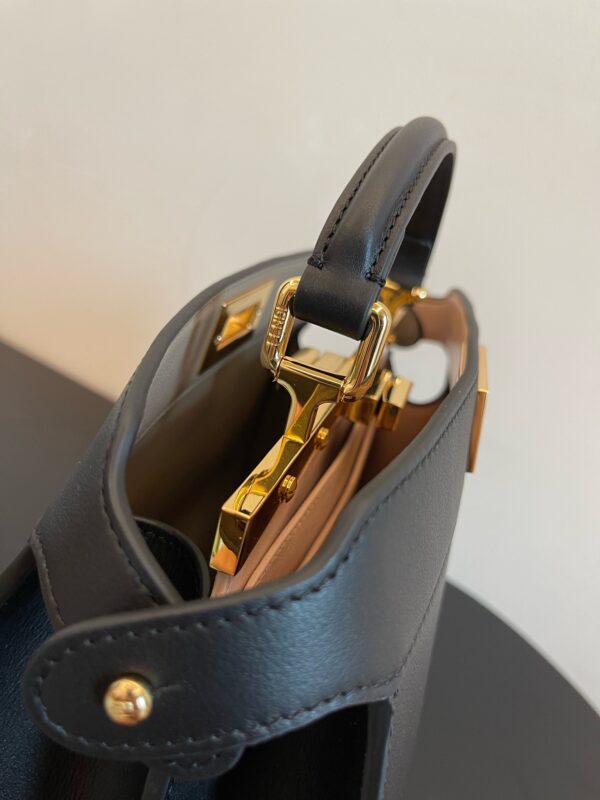 Fendi Peekaboo I See U Handbag - Green 76537 - Image 3